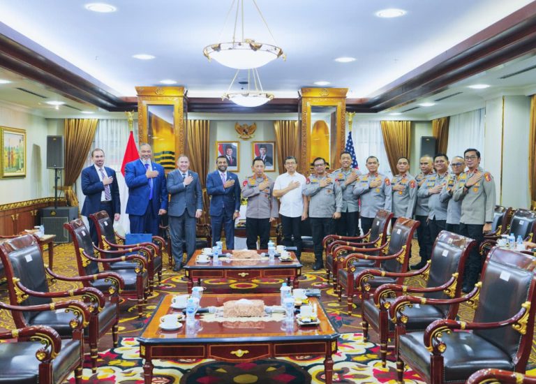 Kapolri dan Direktur FBI Perkuat Kerja Sama Hadapi Kejahatan Transnasional